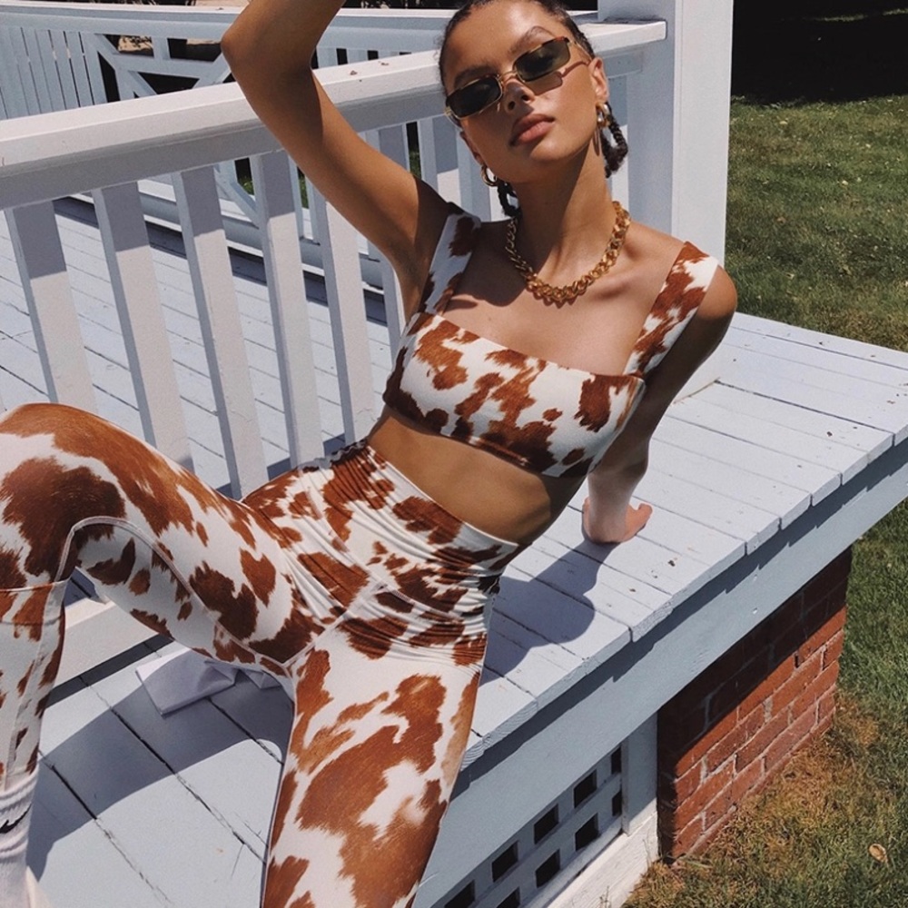 WeWoreWhat Cowhide set
